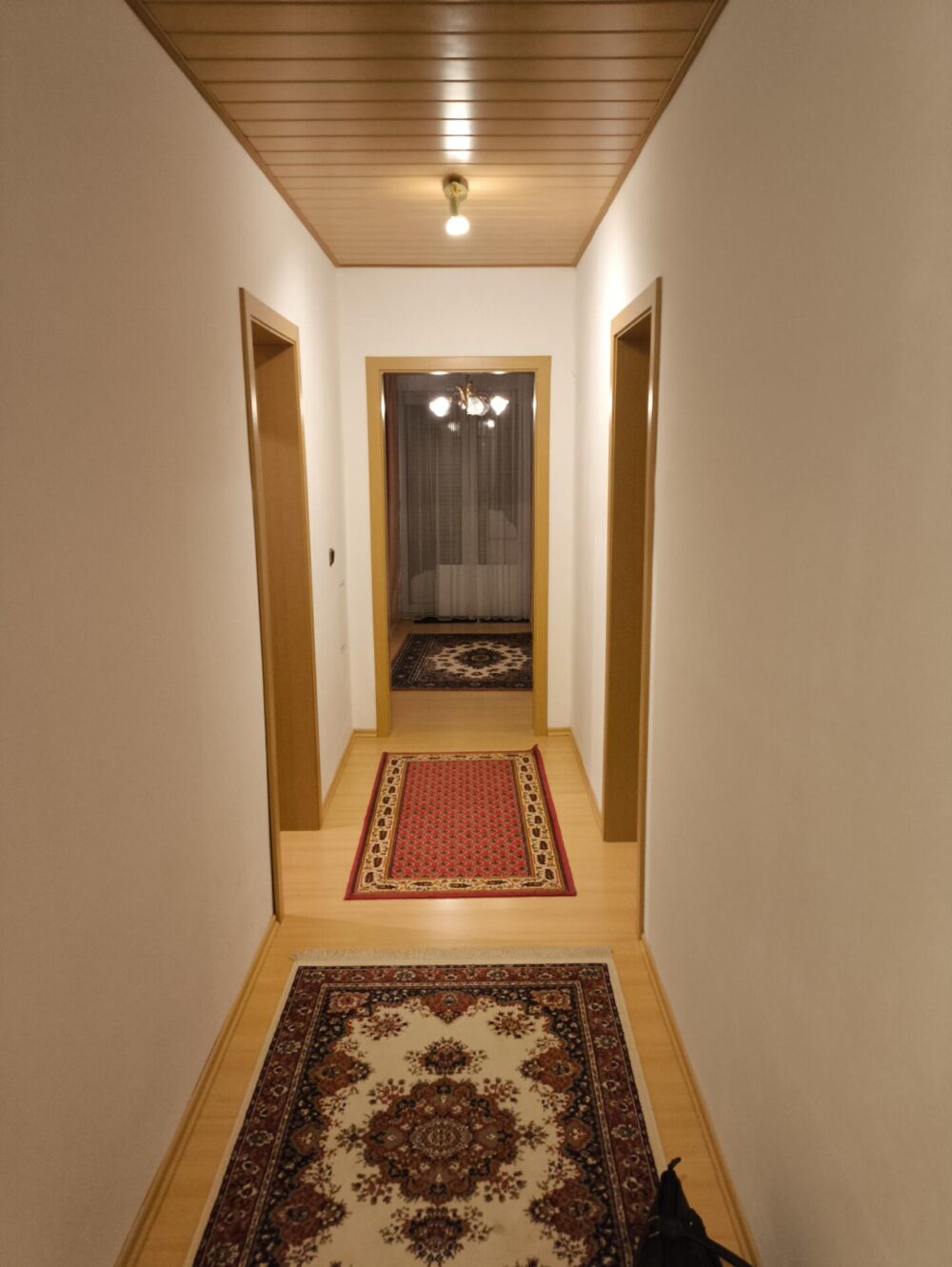 7 – 1000018540